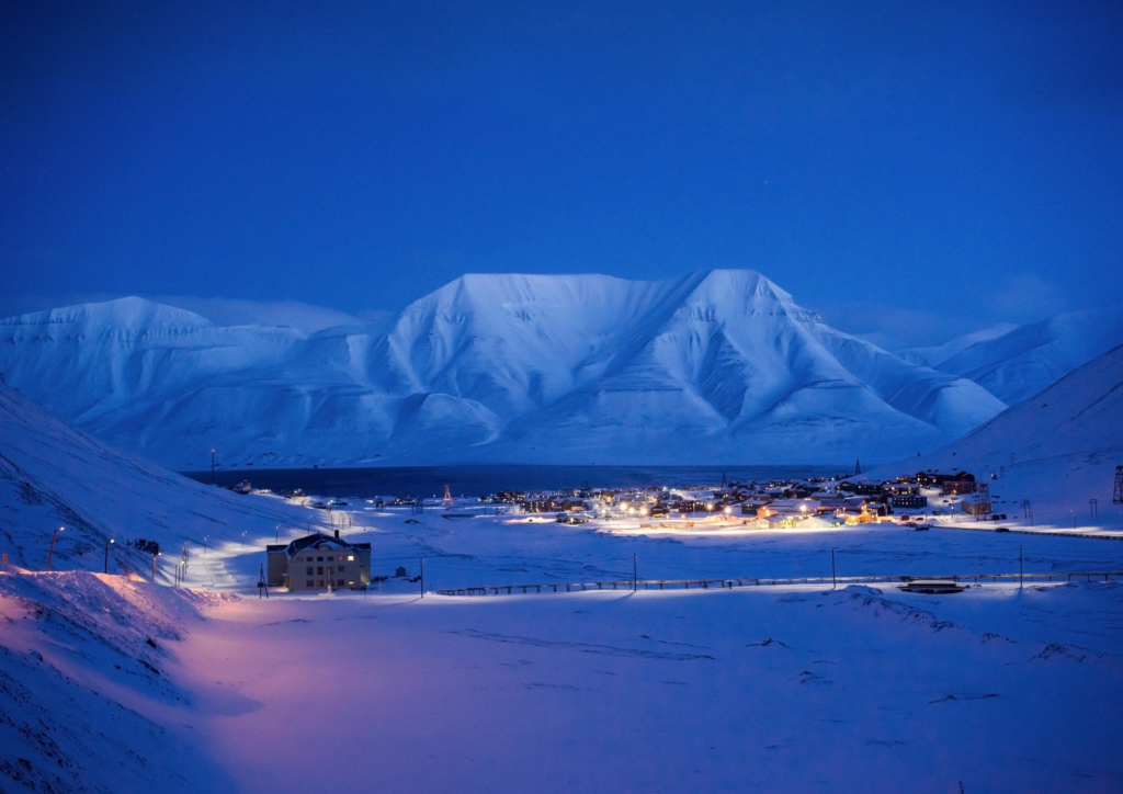Svalbard: de paraíso ecoturístico a enclave estratégico en el Ártico